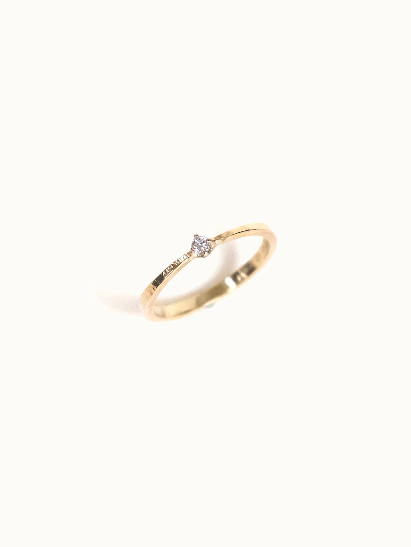 Claire - Baby Diamond Ring