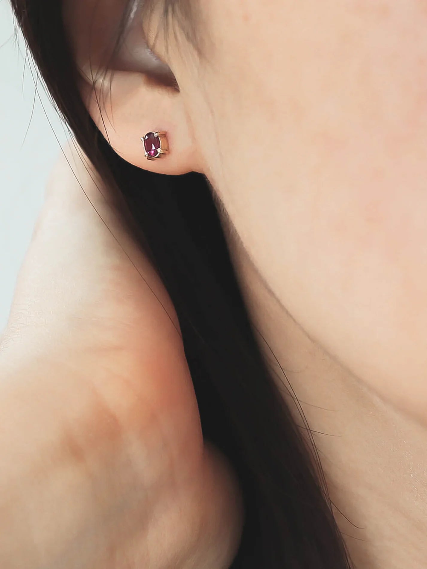 Rhodolite Garnet Studs