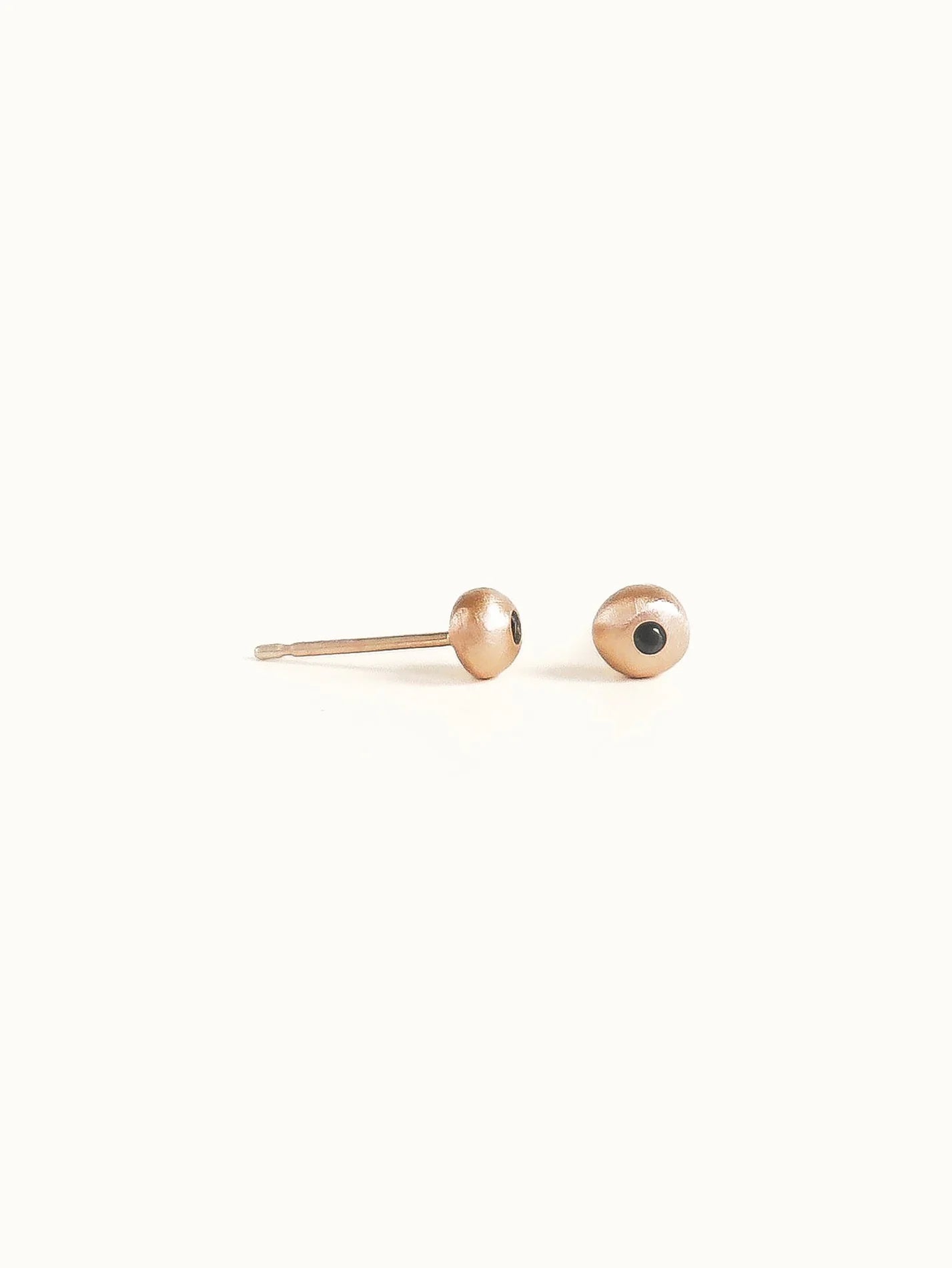 Pebble studs. Black diamond