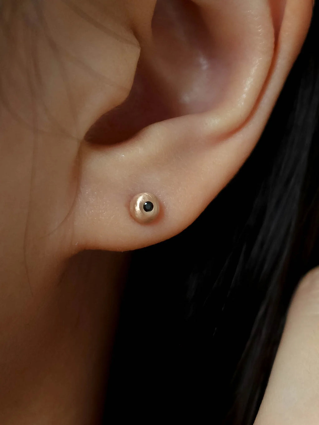 Pebble studs. Black diamond