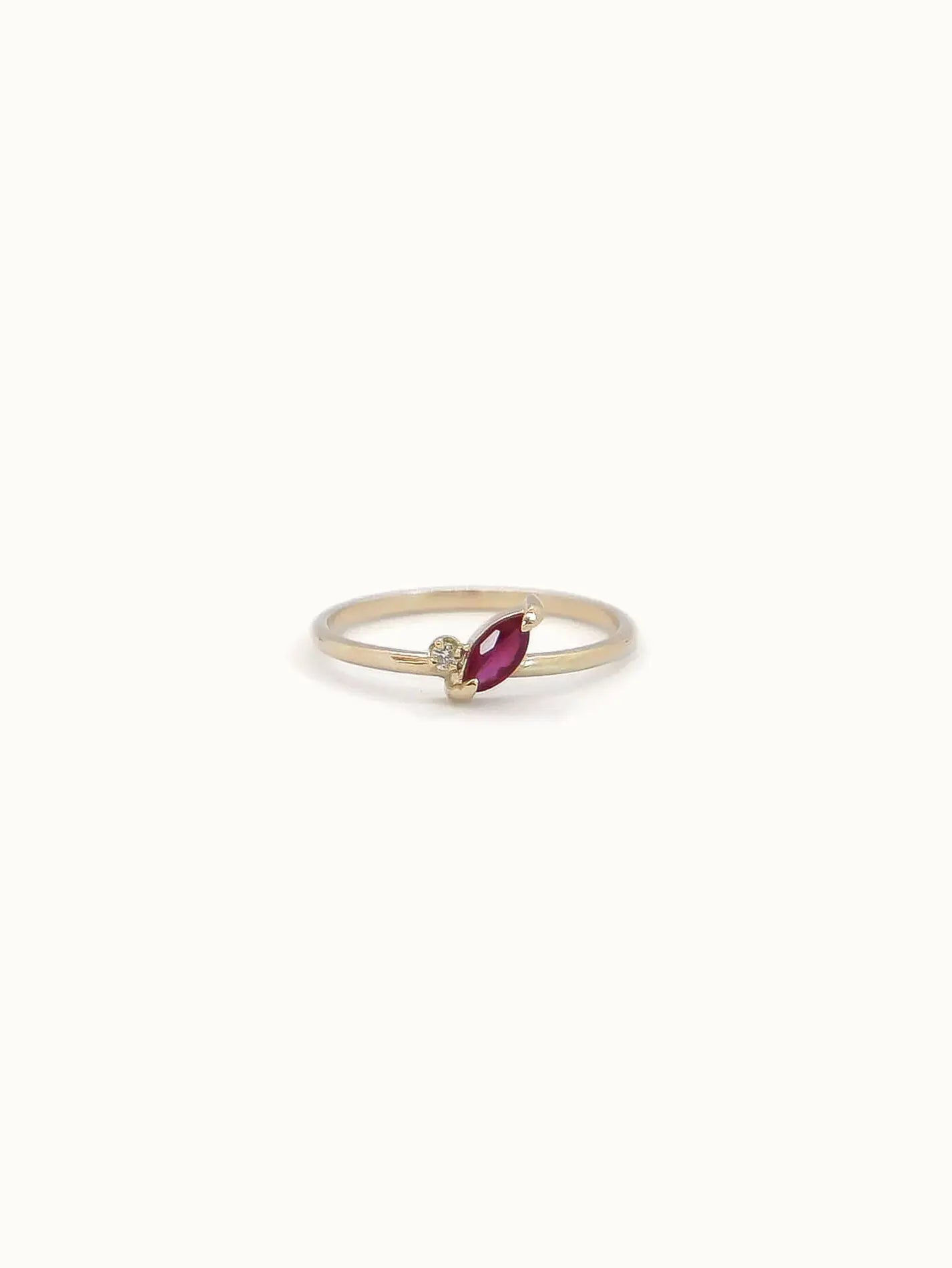 Petal ring. Ping ruby marquise - studiocosette.com