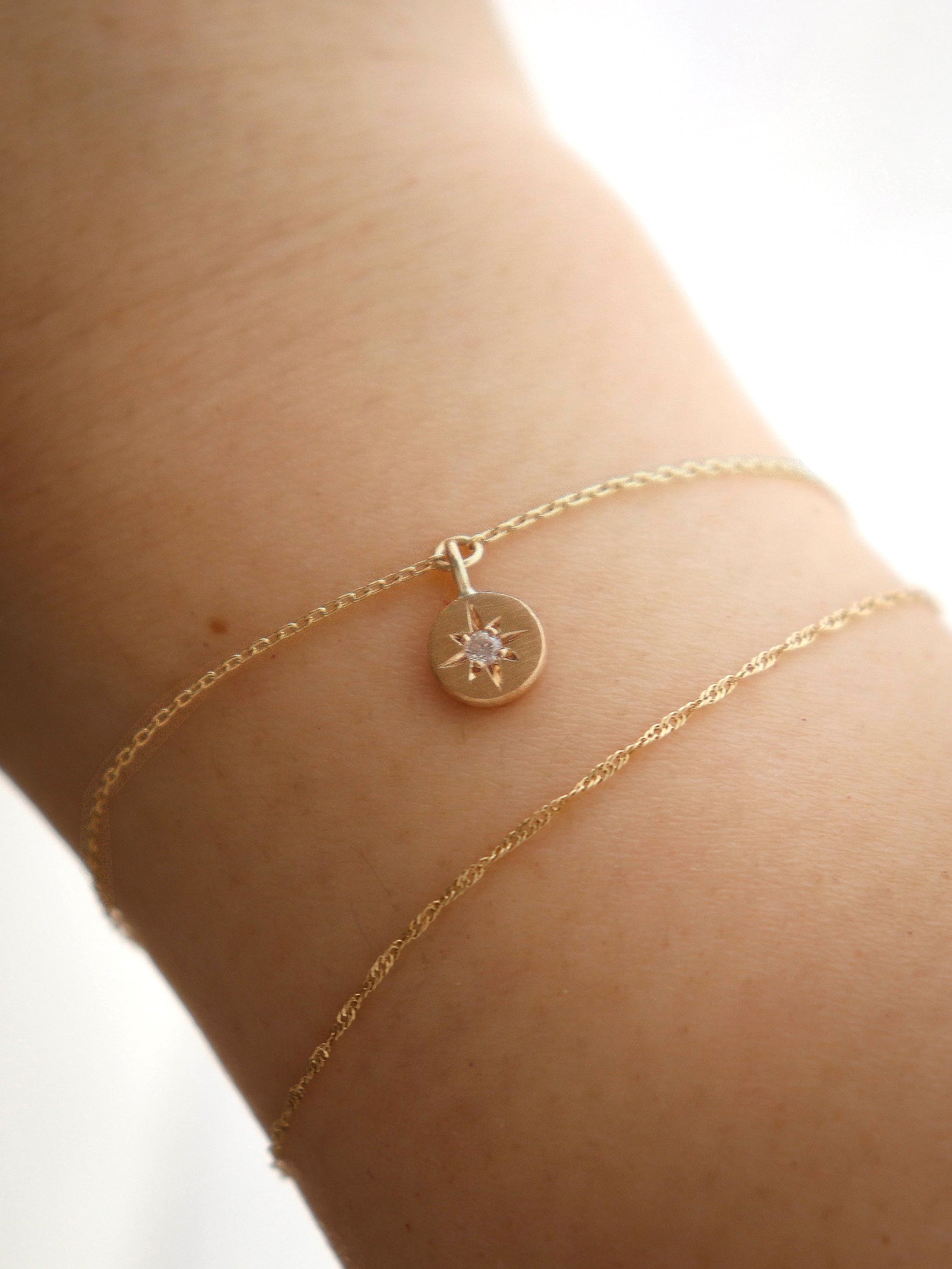 Pole star bracelet with diamond