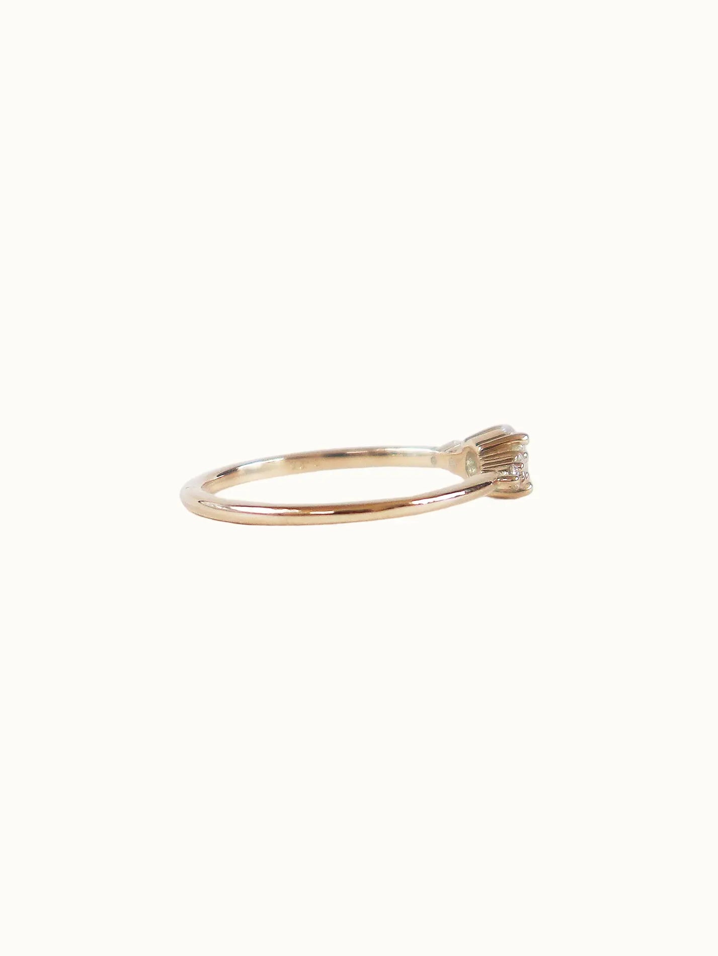 Sonnet. Five-stone diamond ring