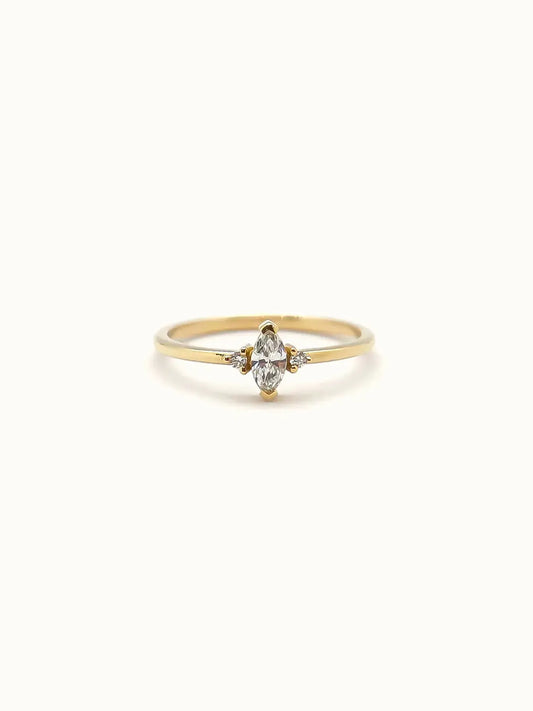 Florence. Three-stone marquise diamond ring