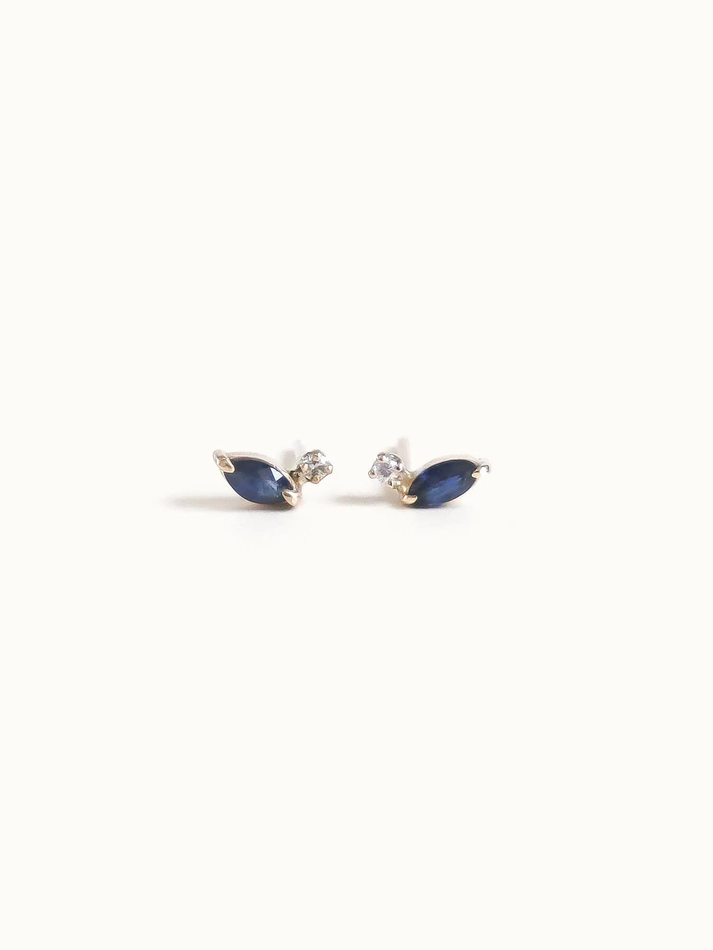 Petal. Sapphire diamond earrings